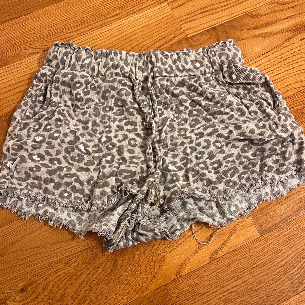 Flowy shorts